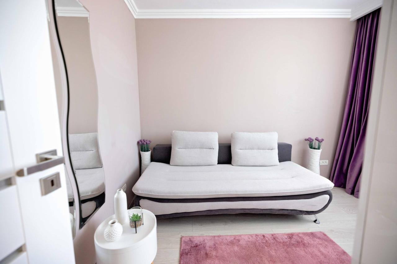 Joyful Apartment Τιμισοάρα Εξωτερικό φωτογραφία